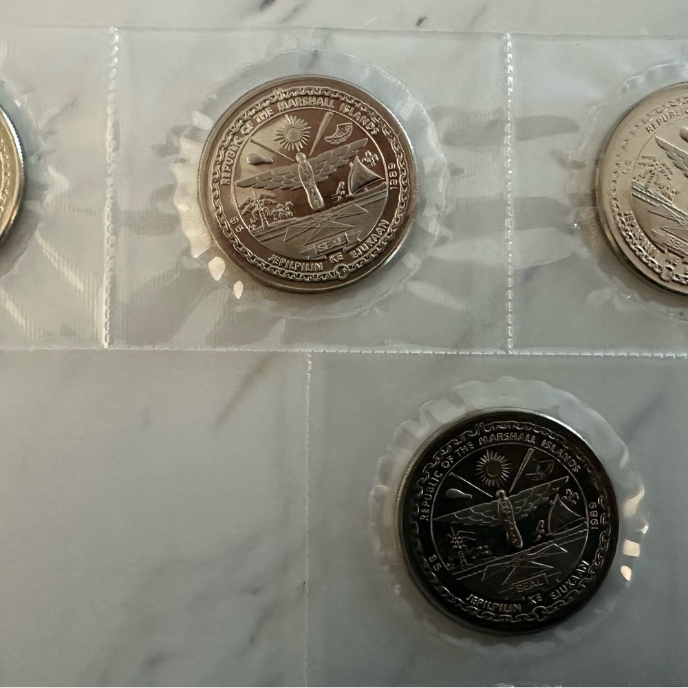 Commemorative Moon Landing Coins - Picture 2 of 11